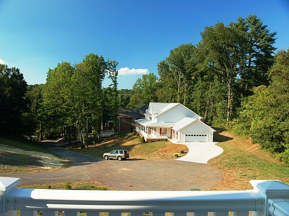 Great views from front covered porch