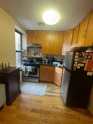 Rented by Delmark Realty LLC | media 22