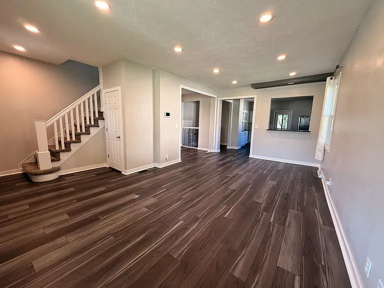 3627 Spring St — Photo 10
