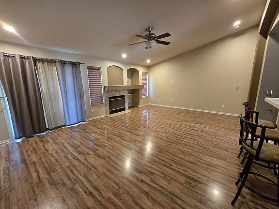 3rd image of 5542 Sage Dr