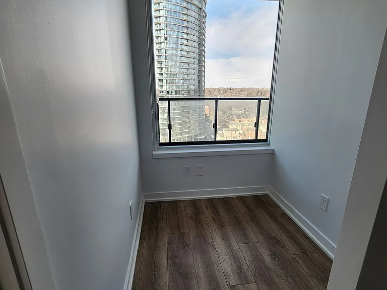 1928 Lake Shore Blvd W #1516 — Photo 9