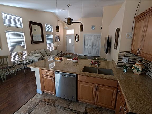 4th image of 9832 Lenox Crest Pl