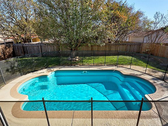 2nd image of 2114 Milan Dr
