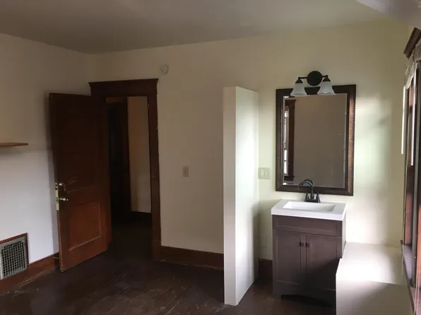 140 Winspear Ave, Buffalo, NY 14215