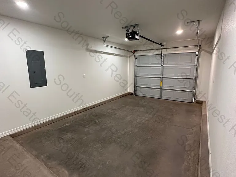 2741 Aldrich — Photo 9