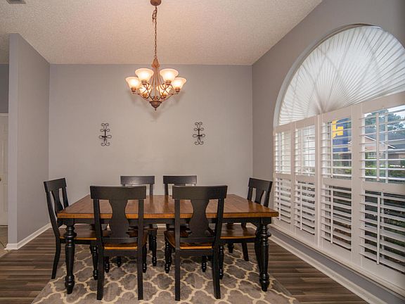 4th image of 12179 Kimmel Ct