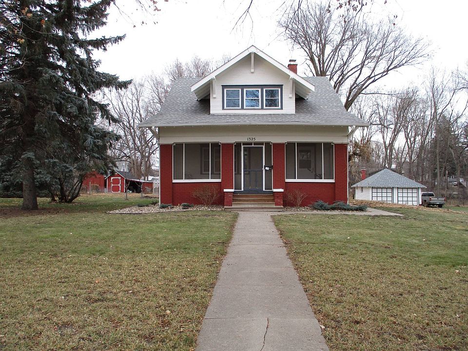 1325 10th St, Hawarden, IA 51023 MLS 11230755 Zillow