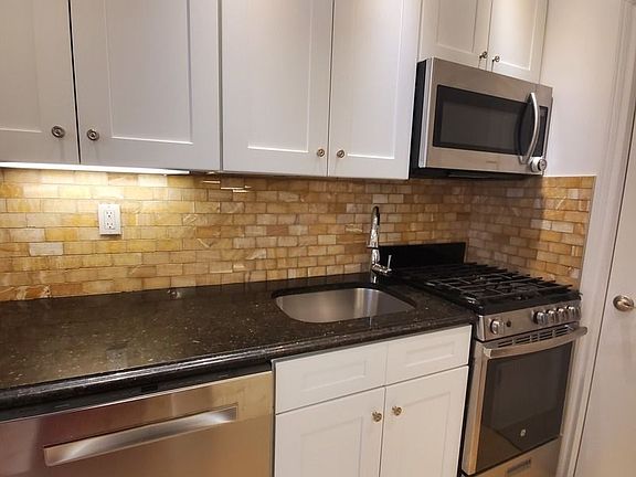 4th image of 330 E 58th St #2E