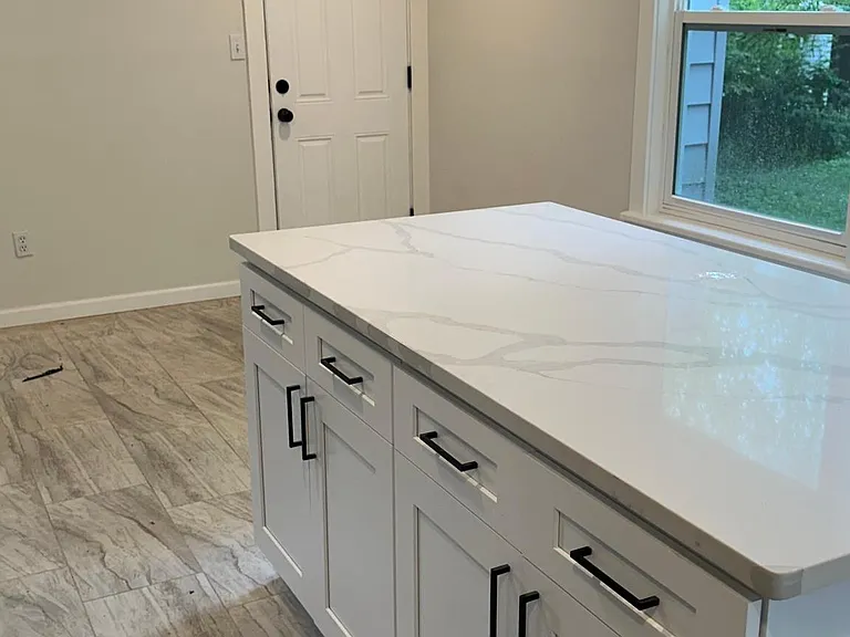 10 Maple Way — Photo 3
