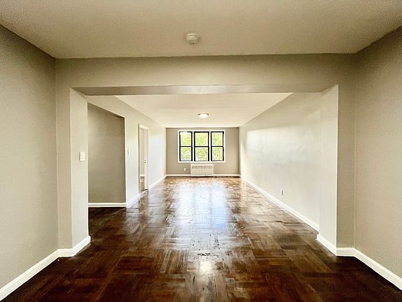 5th image of 615 Warburton Ave #3I