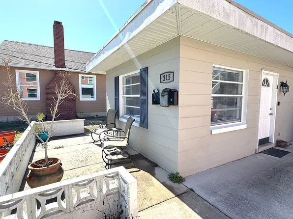 215 N Wild Olive Ave APT 3, Daytona Beach, FL 32118