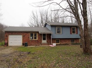 15196 Rock Creek Rd, Chardon, OH 44024