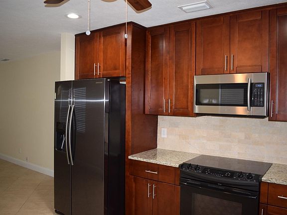 5th image of 3103 S Concordia Ave
