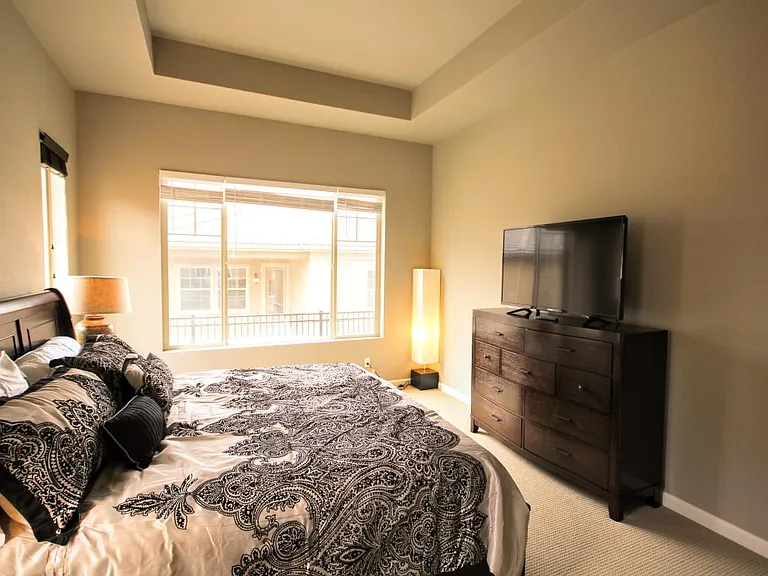 1401 Skyline Dr — Photo 71