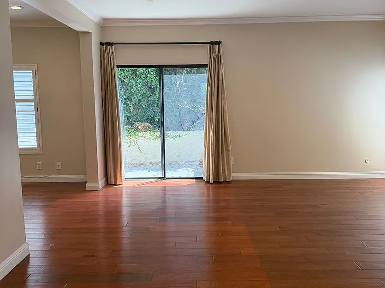 1734 N Verdugo Rd #6 — Photo 10