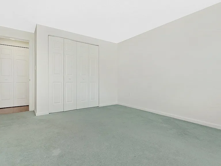 8 9th St #306 — Photo 10