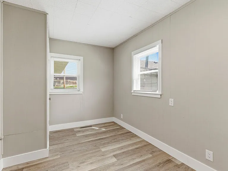 2154 E Cairo St — Photo 13