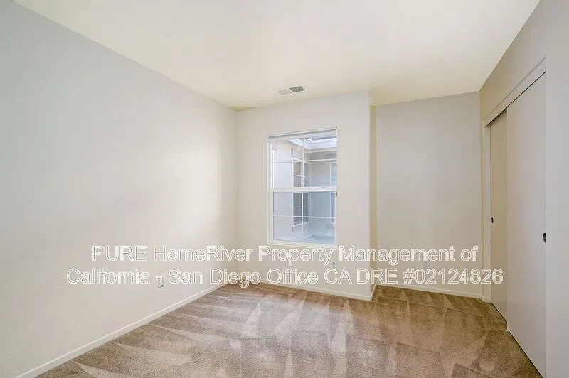 2 bed, 2.0 bath, 1008 sqft, $2,800 — Photo 2