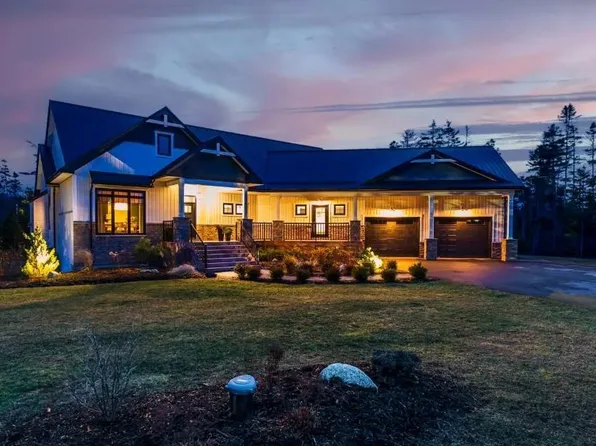 628 Sandwick Dr, Hammonds Plains, NS B4B 0H4