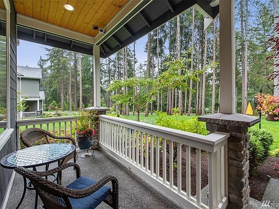Welcoming covered porch greets your guests!