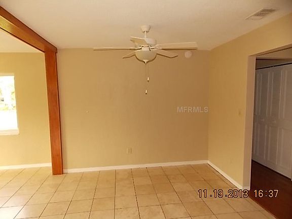 3rd image of 1062 Mayflower Ave
