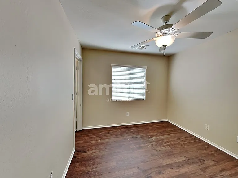 4740 E Redfield Rd — Photo 15