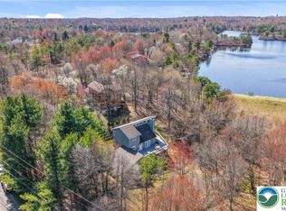 191 Beaver Dam Rd, Long Pond, PA 18334