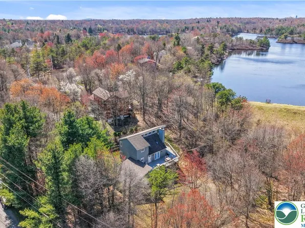 191 Beaver Dam Rd, Long Pond, PA 18334