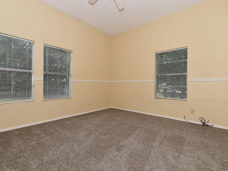 418 FM 513 S — Photo 16
