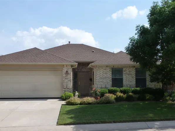 9517 Pinewood Dr, Denton, TX 76207