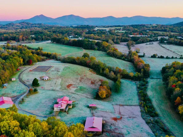 2478 Moneta Rd, Bedford, VA 24523
