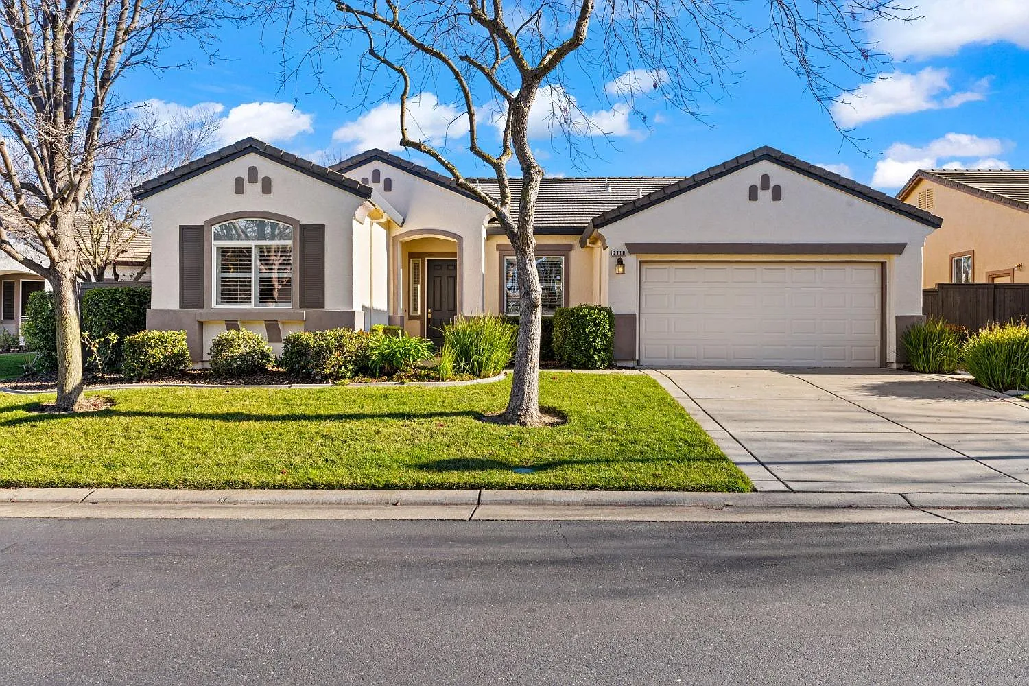 2716 Robinson Creek Ln photo 1