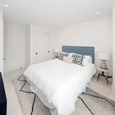 Rented by Voro New York | media 14