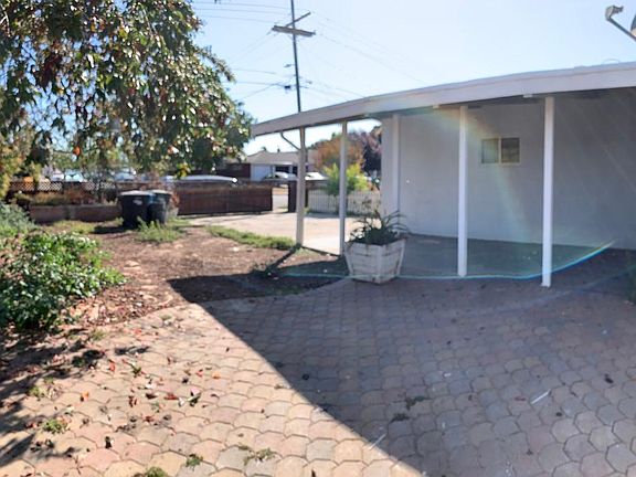 2nd image of 1795 Stevens Ave