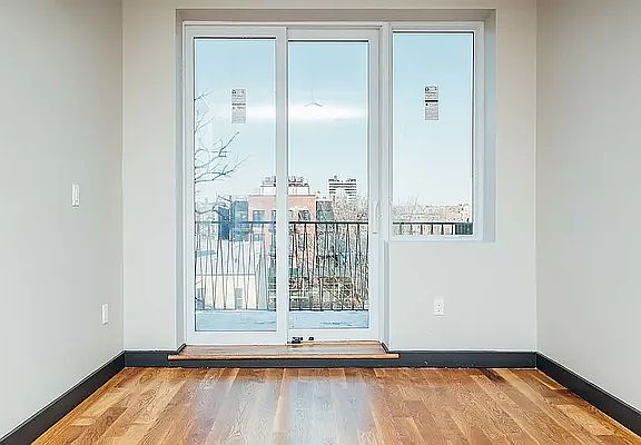 3rd image of 2825 Snyder Ave #4C