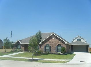 8627 Shawnee Forest Dr, Cypress, TX 77433