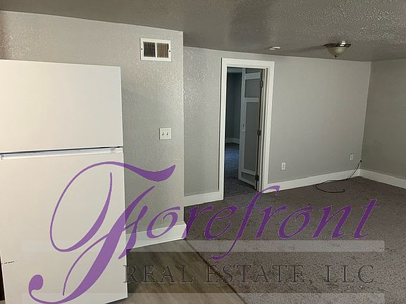 5th image of 1028 S Walnut St APT 3