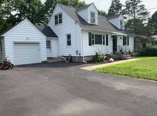 60 Culver Ln, North Haven, CT 06473