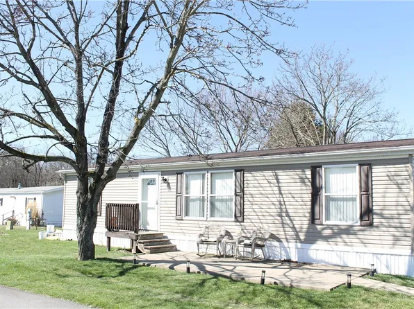 319 Oak Leaf Dr, Saxonburg, PA 16056