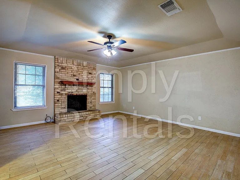 6716 Sayle St — Photo 5