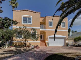 1009 Bay Pine Blvd, Indian Rocks Beach, FL 33785