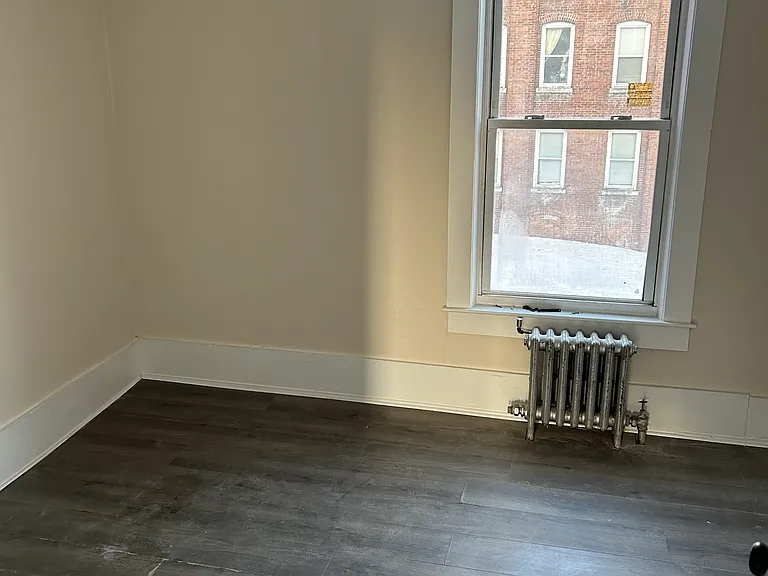 230 Pleasant St #1 — Photo 3