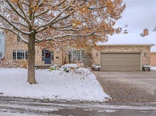 586 Guildwood Pl, Waterloo, ON N2K3M4