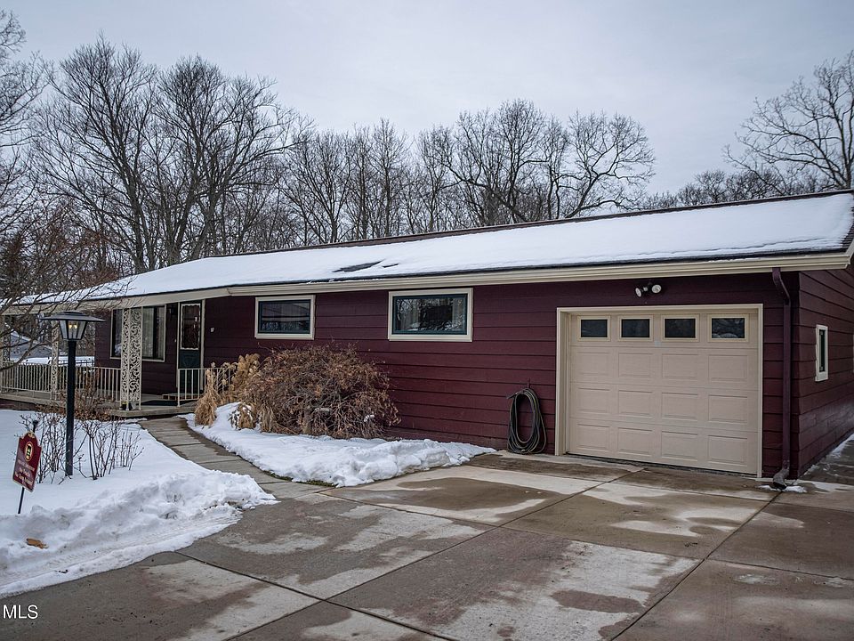 1st image of 157 Mountain View Dr