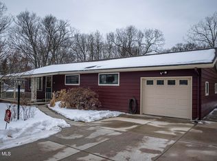 157 Mountain View Dr, Altoona, PA 16601