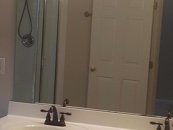 5th image of 7107 Finch Ln