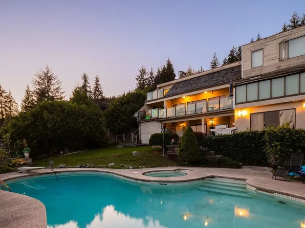 1591 Chartwell Dr, West Vancouver, BC