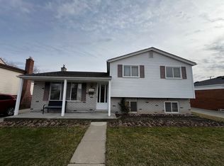 (Undisclosed Address), Warren, MI 48092