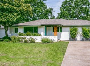 9735 Carnegie Dr, Dallas, TX 75228