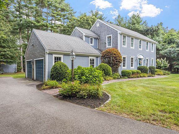 2nd image of 18 Silva St